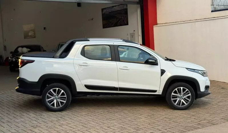 FIAT STRADA 1.3 VOLCANO AT 2025 completo